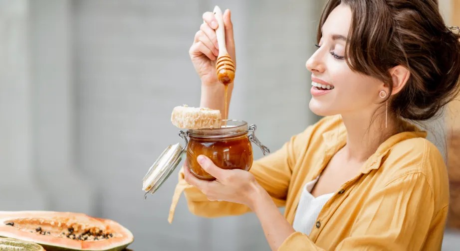 чим корисний мед для жінок