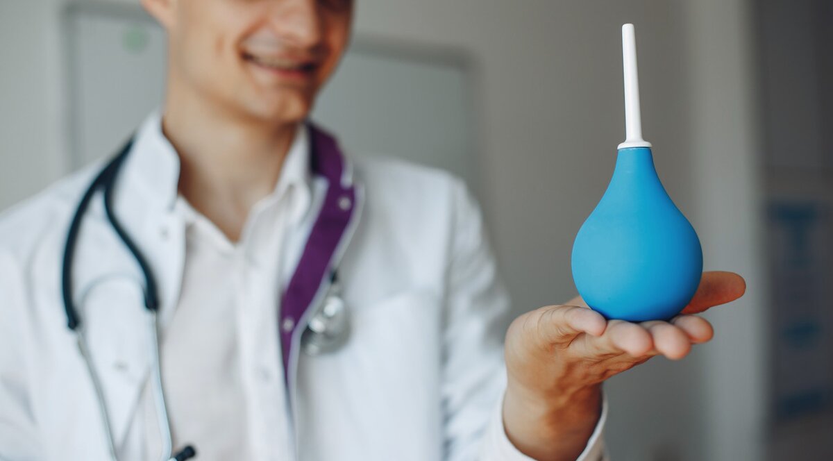 Як зробити клізму в домашніх умовах