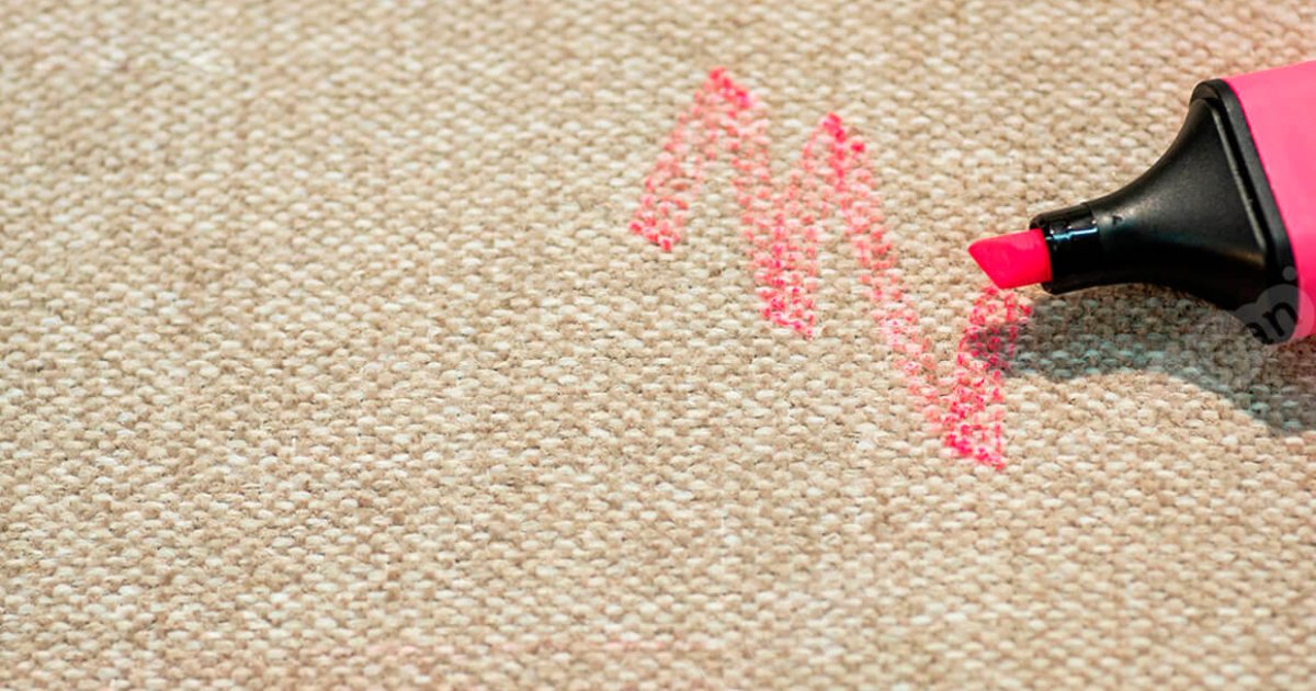 як відіпрати маркер з одягу