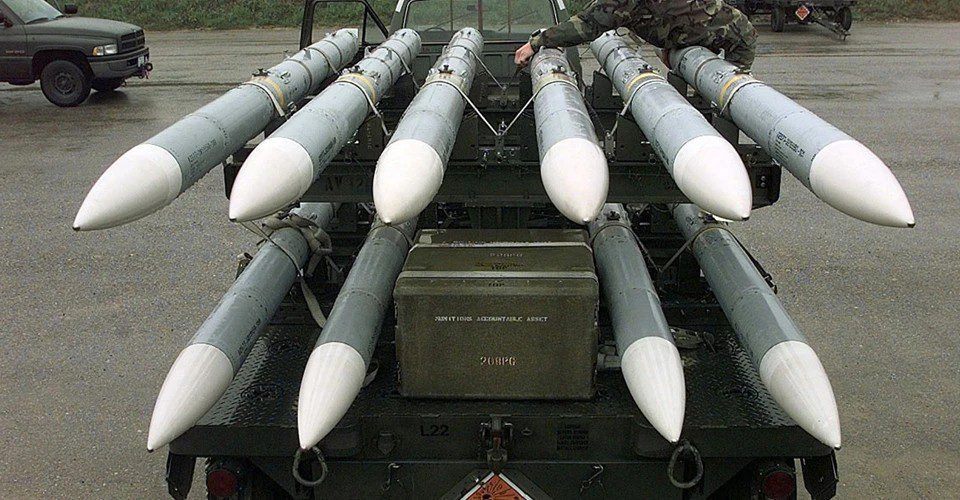AIM-120 дальність