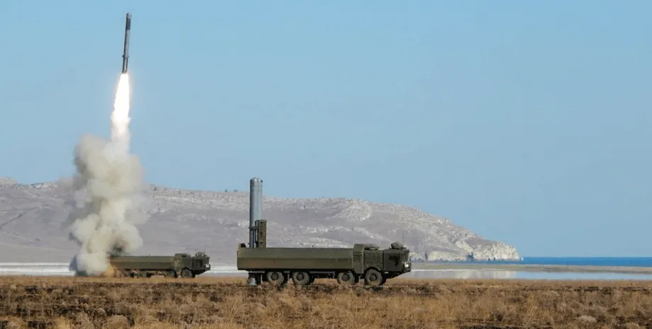 ракетa Онікс