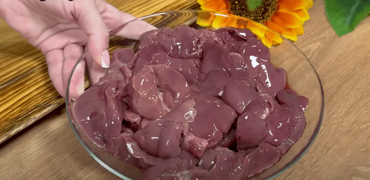 Скільки варити курячу печінку